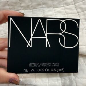 NARS Voyageur Eyeshadow Palette in Hibiscus